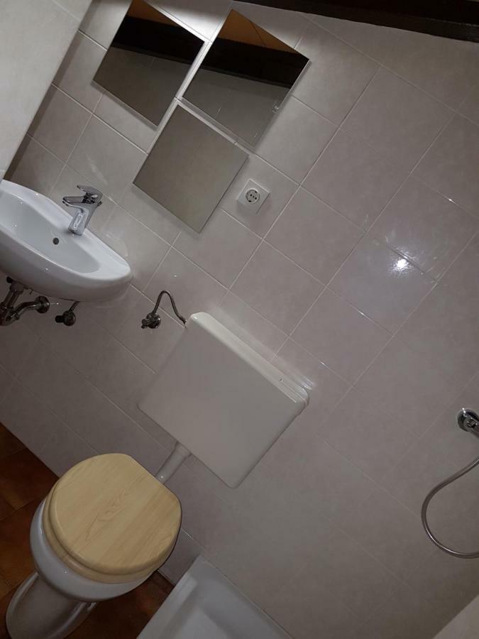 Apartment Slavi Vipava Esterno foto