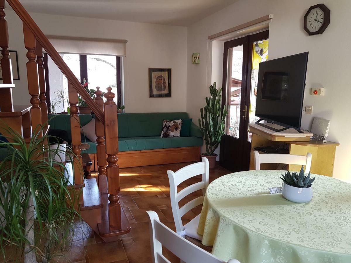 Apartment Slavi Vipava Esterno foto